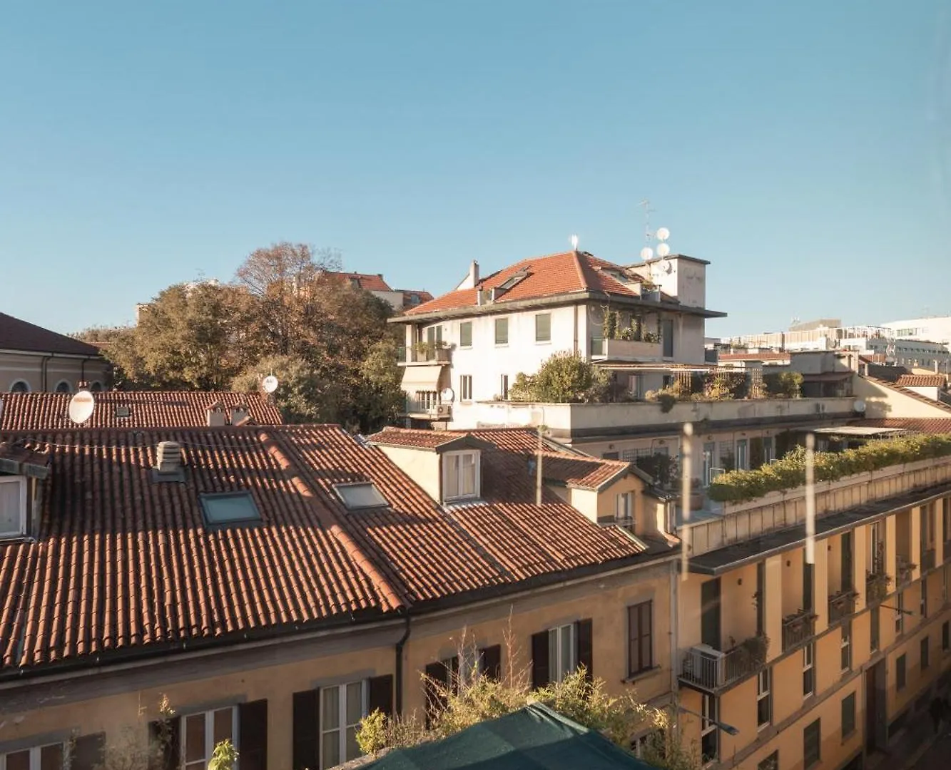 Behind Duomo Rooms 米兰 招待所